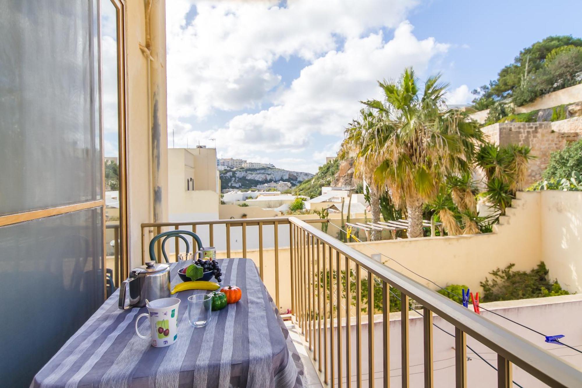 Pool & Sea Merill Apartments المليحة المظهر الخارجي الصورة