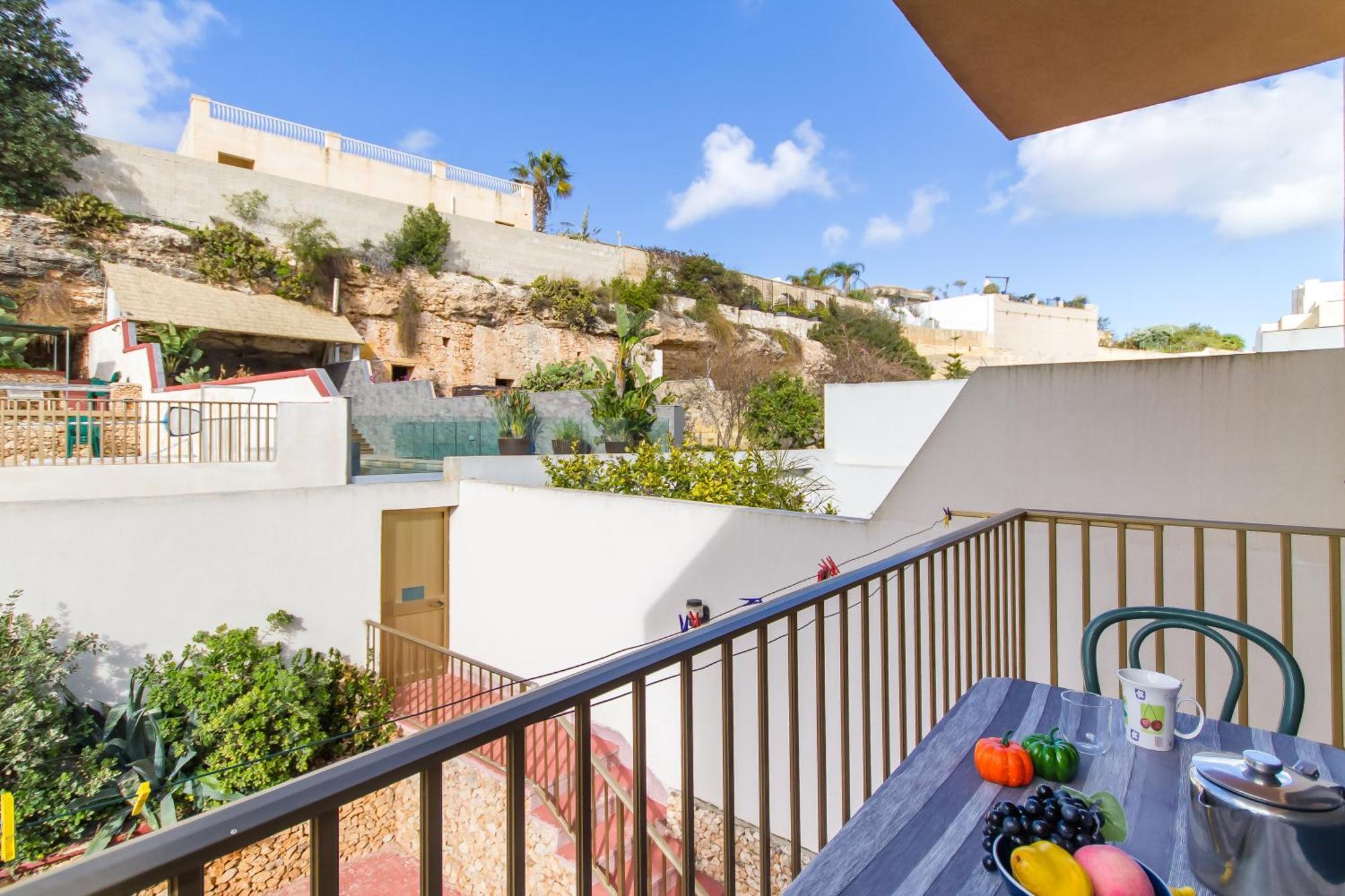 Pool & Sea Merill Apartments المليحة المظهر الخارجي الصورة