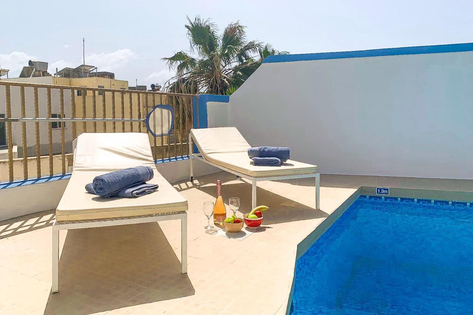 Pool & Sea Merill Apartments المليحة المظهر الخارجي الصورة